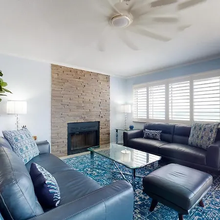 Beach Cottage 1208