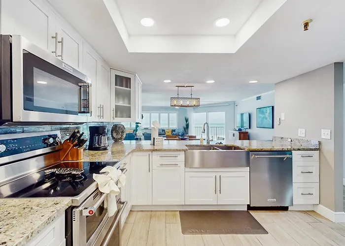 1208 Clearwater Beach
